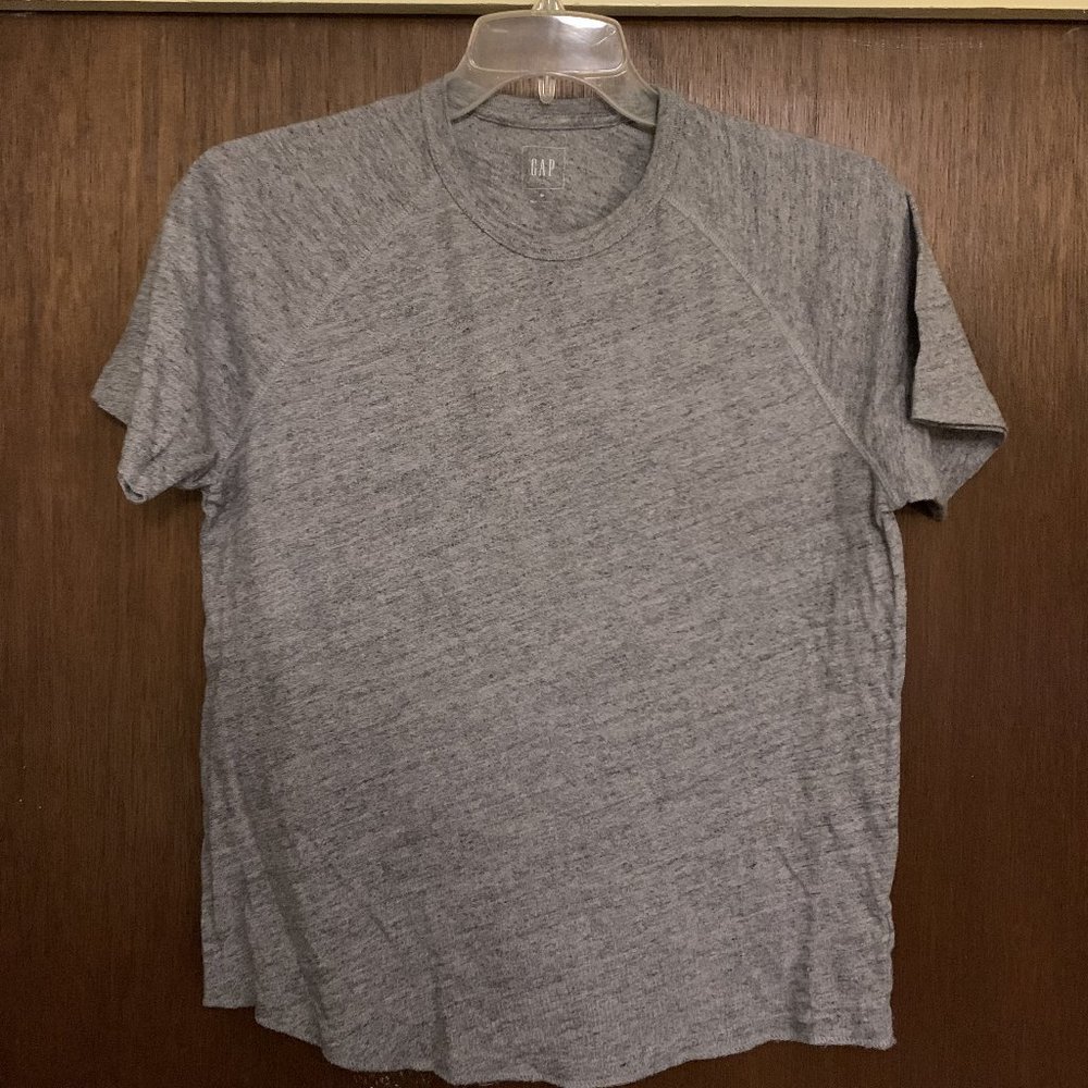 GAP Light Heather Gray Scoop Tee